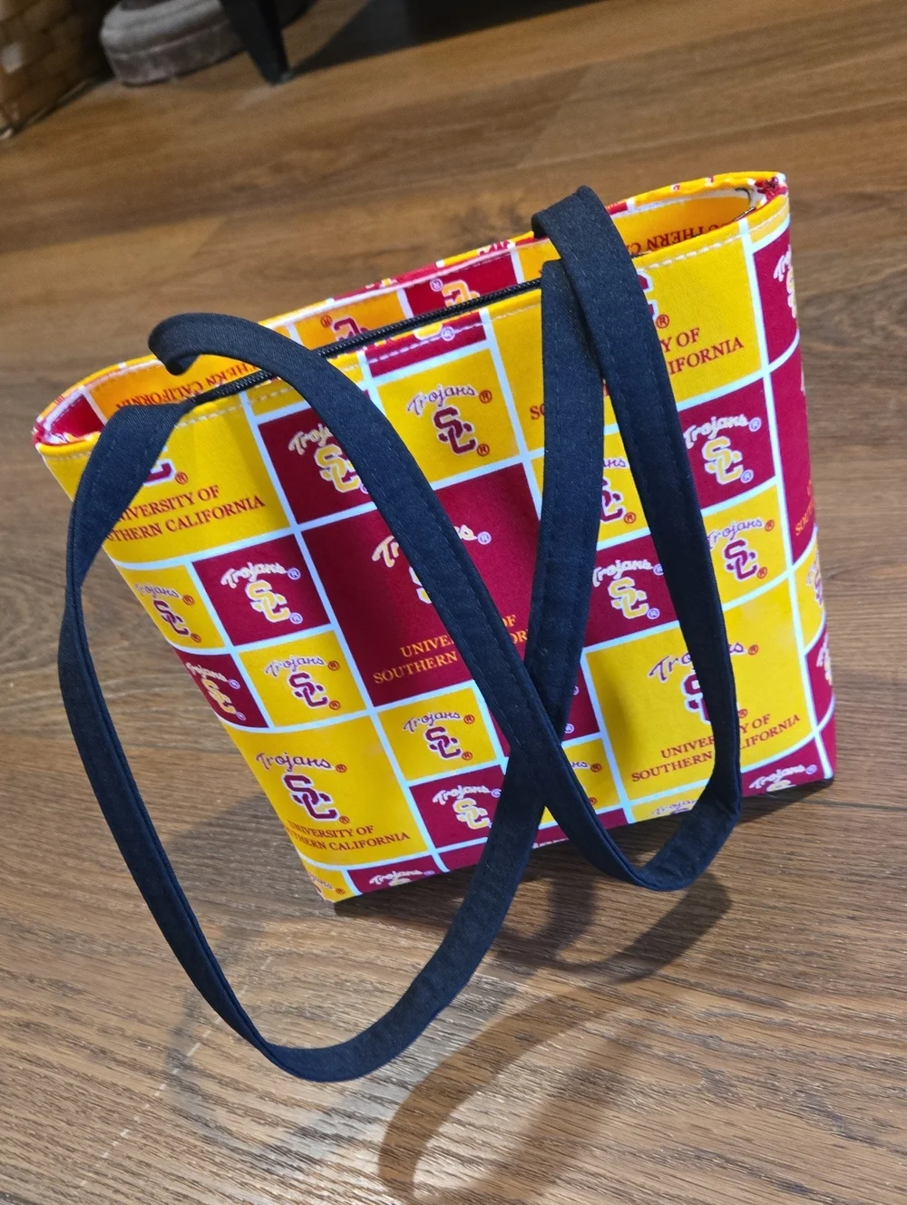 USC UNIVERSITY OF SOUTHERN CALIFORNIA PATTERN FABRIC HANDBAG... #8023 - Picture 2 of 5